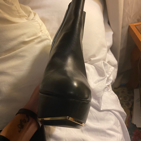 Sexy LAMB Black Leather High Wedge Booties Sz 9.5 - Picture 9 of 12